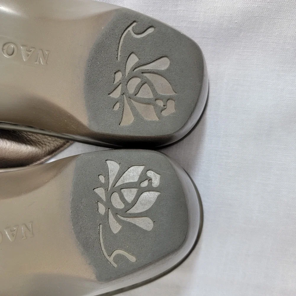 Naot‎ Bronze Metallic Leather Wedge Sandals Womens 39 US 8 Hook Loop Straps